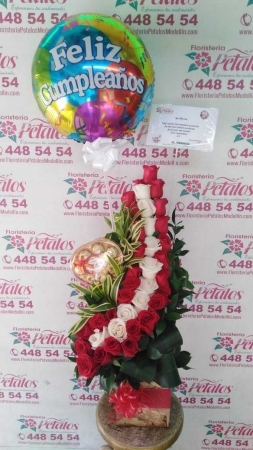 flor-floristeria-petalos-n133-es-tu-cumpleanos-la-mejor-ocasion-para-expresarte-nuestro-afecto-y-carino-flor-floristeria-petalos